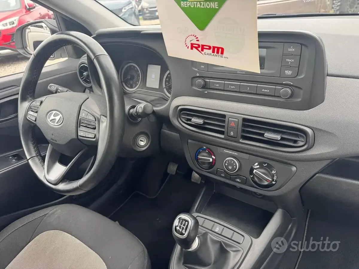 Begagnad Hyundai i10 Advanced 67 HK (49 kW) 2022 Vit Halvkombi