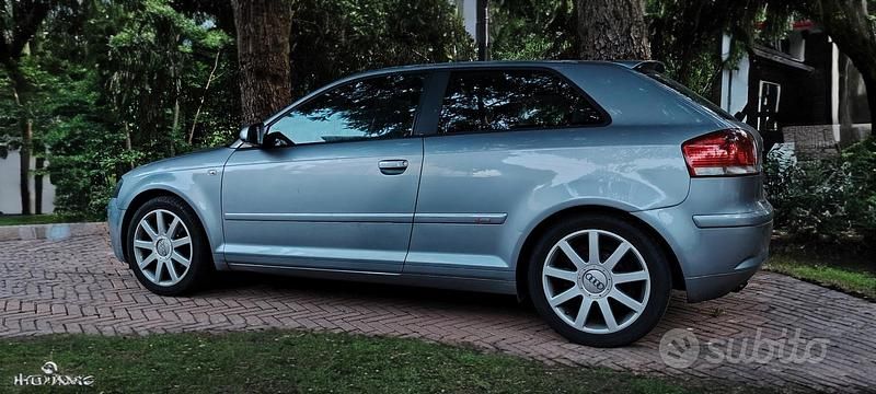 Grigio Usata 2006 Audi A3 Ambition Due volumi | 2000 € (Ottimo prezzo) - Immagine 1/2