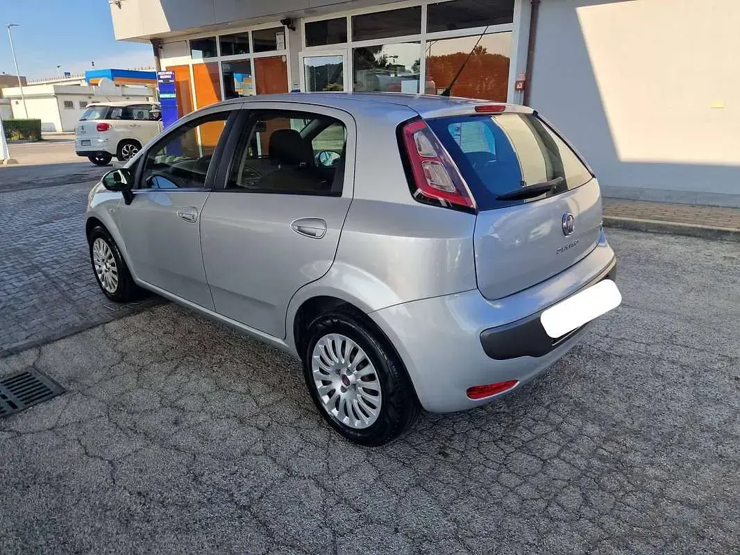 Usata Fiat Punto Evo Dynamic 77 CV (56 kW) 2010 Argento Utilitaria
