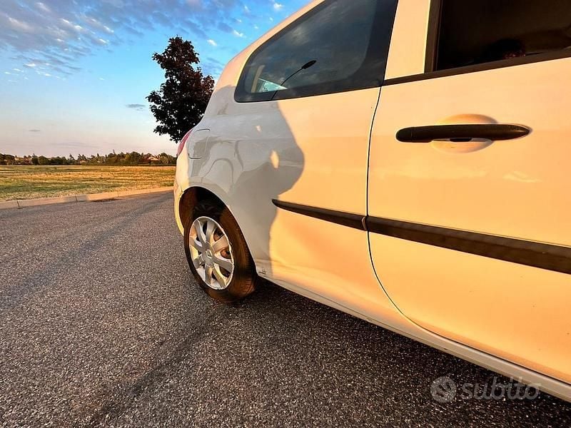 Usata Renault Clio IV 2012 Bianco Utilitaria