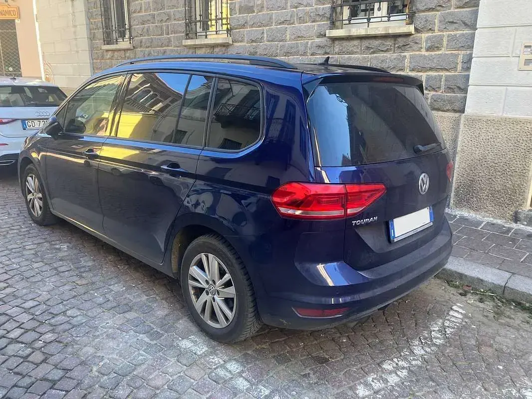 Usata VW Touran Business 150 CV (110 kW) 2020 Blu/azzurro Monovolume