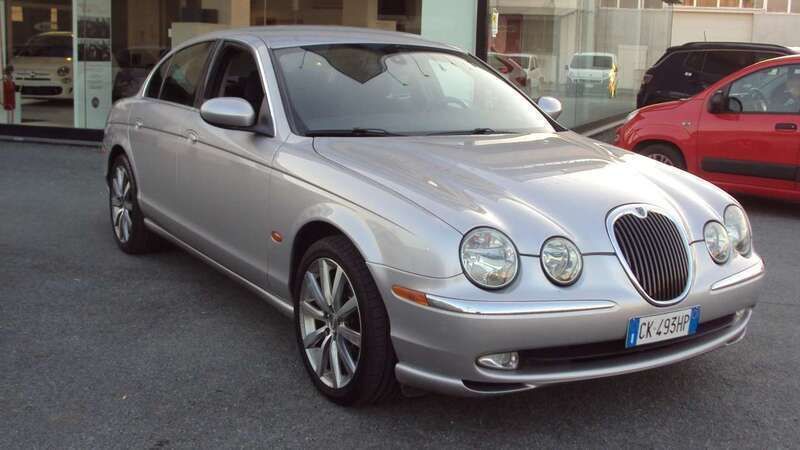 Usata Jaguar S-Type S 200 CV (147 kW) 2003 Grigio Berlina