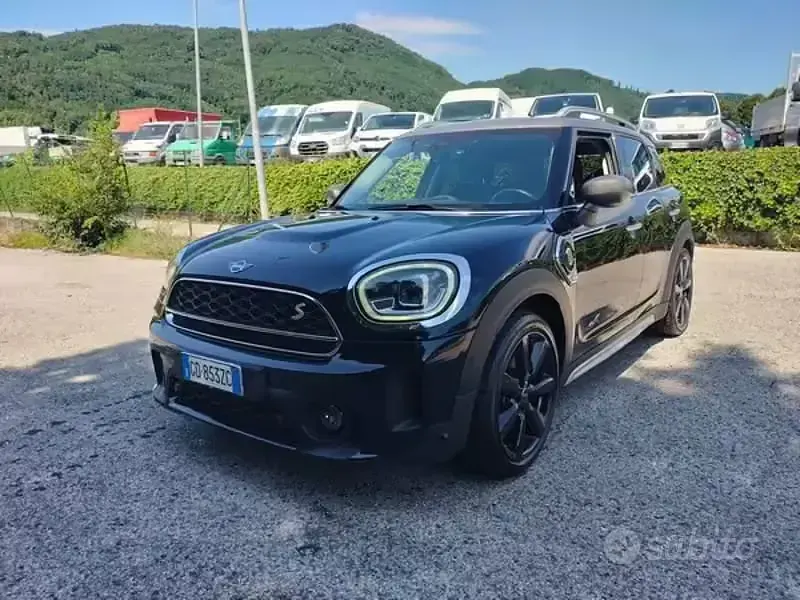 Usata Mini Cooper S Countryman Business 220 CV (161 kW) 2021 Nero SUV