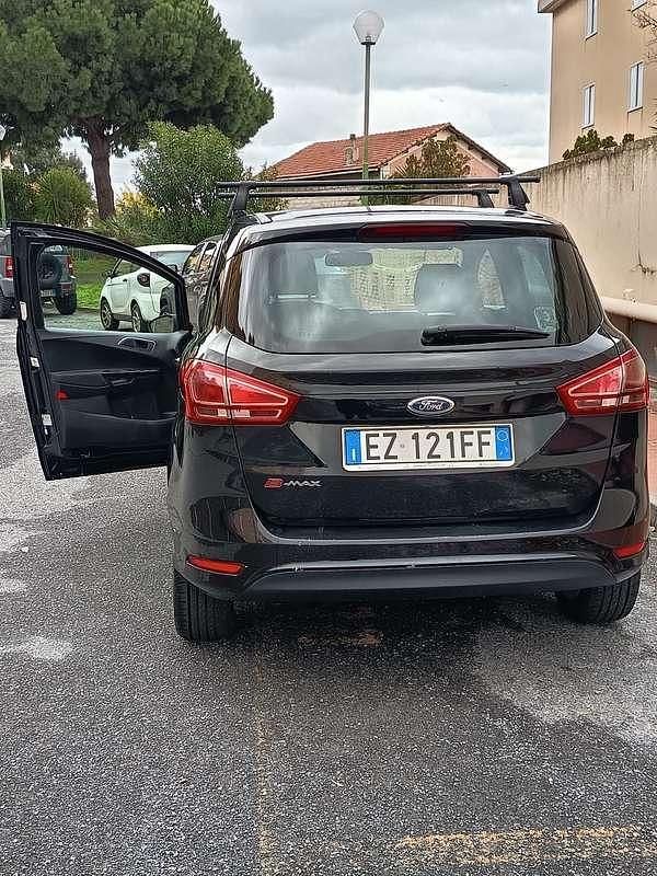 Usata Ford B-MAX Titanium 95 CV (69 kW) 2015 Monovolume