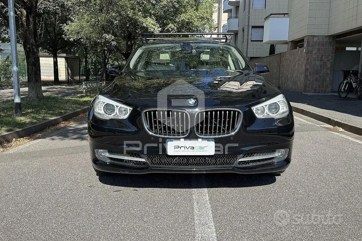 Usata BMW 530 Gran Turismo 245 CV (180 kW) 2011 Nero Coupé