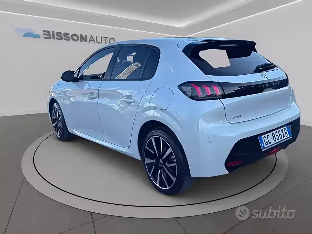 Usata Peugeot 208 Allure 102 CV (75 kW) 2021 Bianco perla Utilitaria