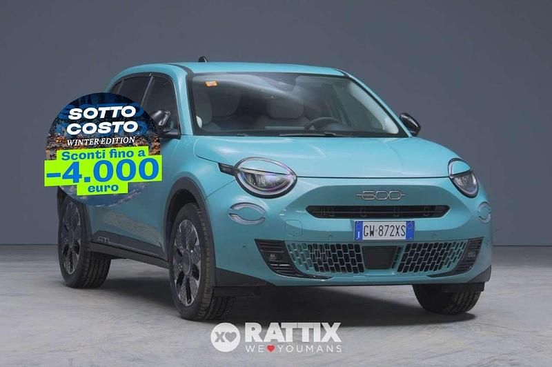 Azzurro cielo metallizzato Usata 2025 Fiat 600 La Prima SUV | 17.123 € - Immagine 1/4