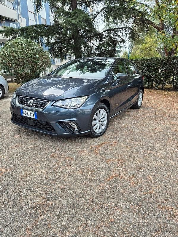 Grigio Usata 2020 Seat Ibiza XCELLENCE Tre volumi | 12.900 € (Ottimo prezzo) - Immagine 1/4