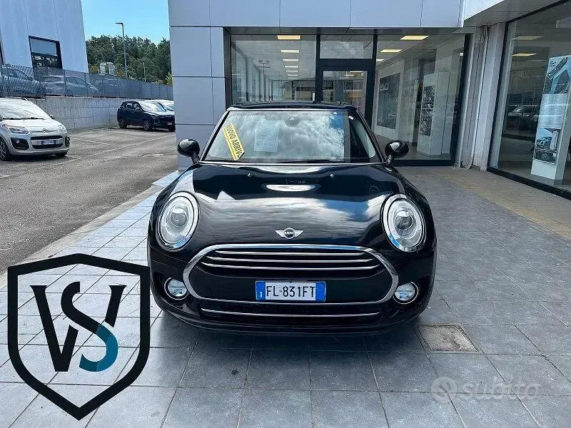 Usata Mini One Clubman Business 116 CV (85 kW) 2018 Nero Station wagon