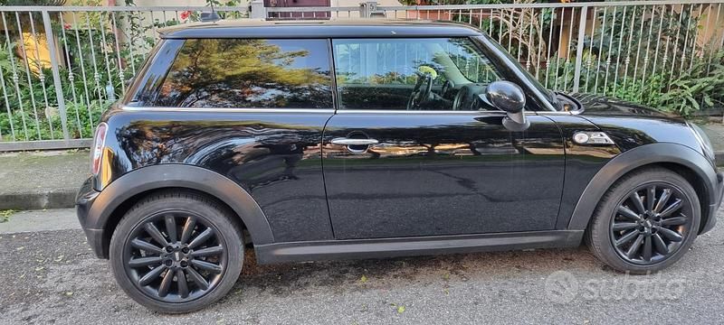 Usata Mini ONE 75 CV (55 kW) 2014 Nero Utilitaria