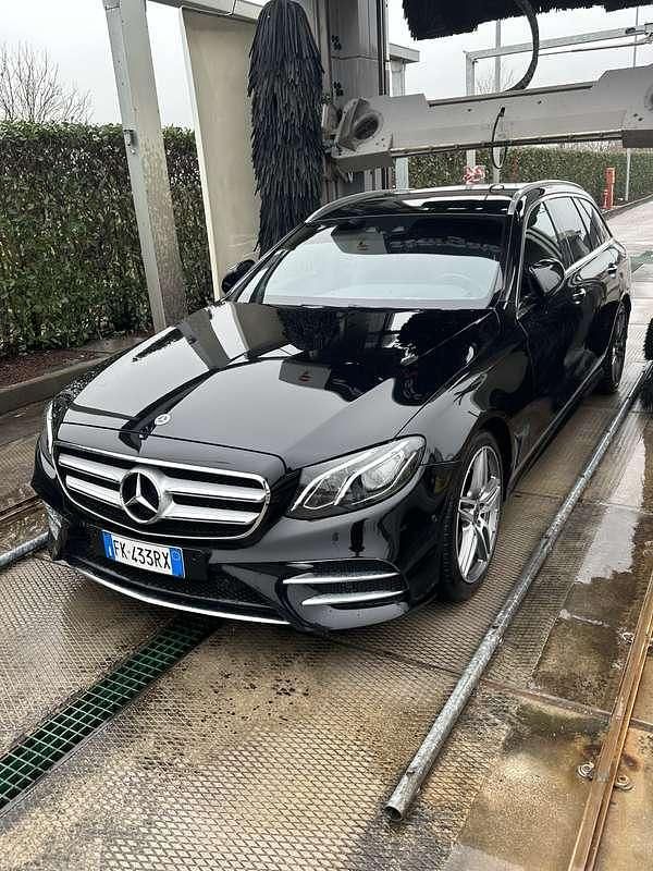 Usata Mercedes E220 AMG line 194 CV (142 kW) 2017 Station wagon