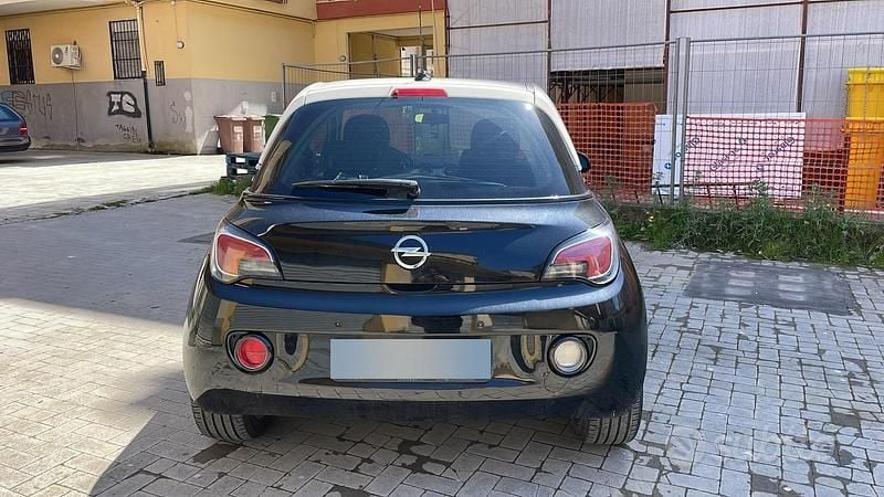 Usata Opel Adam 69 CV (50 kW) 2017 Nero Utilitaria
