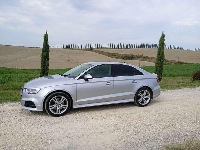 Usata Audi A3 Admired 150 CV (110 kW) 2019 Argento Berlina