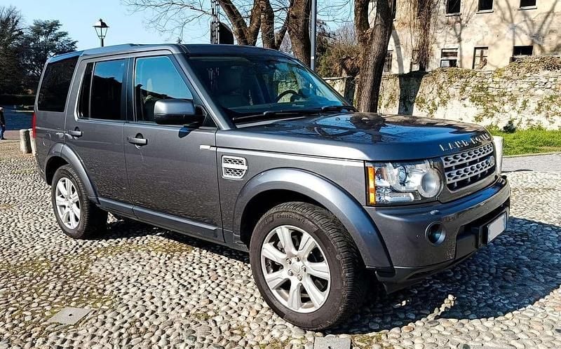 Usata Land Rover Discovery 4 HSE 211 CV (155 kW) 2013 Grigio SUV