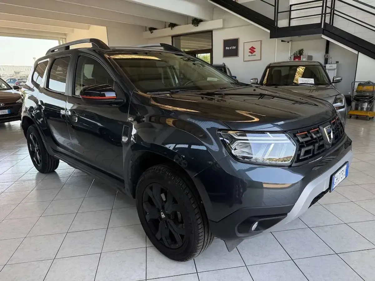 Usata Dacia Duster Extreme 101 CV (74 kW) 2022 Grigio SUV