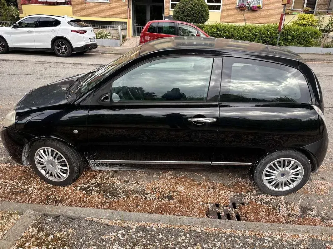 Usata Lancia Ypsilon 60 CV (44 kW) 2007 Utilitaria