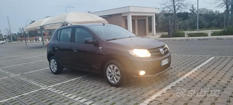 Occasion Dacia Sandero 75 PK (55 kW) 2016 Bruin Sedan
