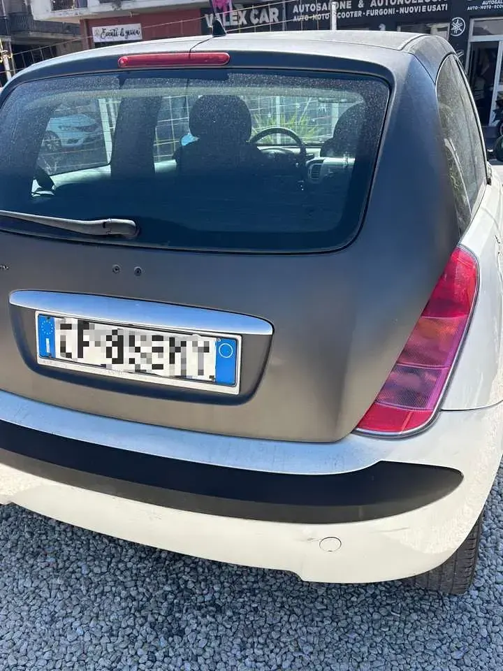 Usata Lancia Ypsilon 80 CV (58 kW) 2006 Other Utilitaria