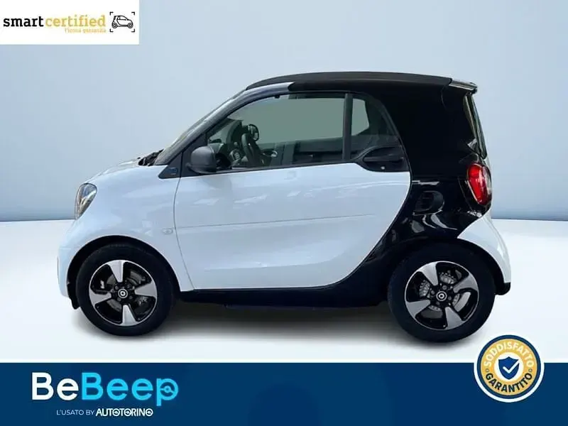 Usata Smart ForTwo Electric Drive Passion 60 kW (82 CV) 2023 Bianco pastello