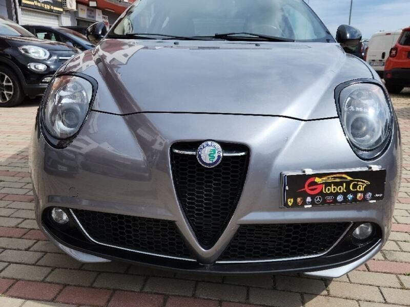 Grigio Usata 2013 Alfa Romeo MiTo Edizione Speciale Due volumi | 5999 € (Ottimo prezzo) - Immagine 1/4