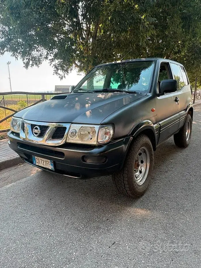 Usata Nissan Terrano 154 CV (113 kW) 2002 Grigio SUV