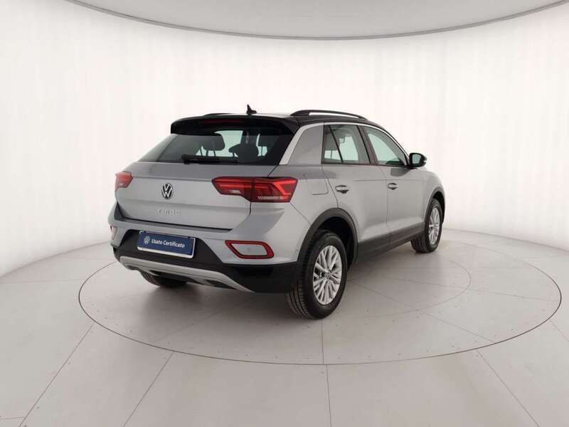 Usata VW T-Roc Life 150 CV (110 kW) 2024 Grigio SUV