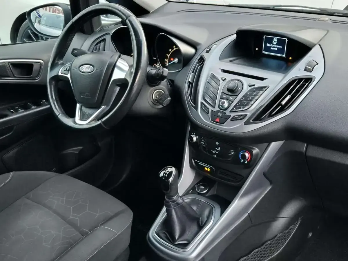Usata Ford B-MAX Business Edition 95 CV (69 kW) 2013 Bianco Monovolume