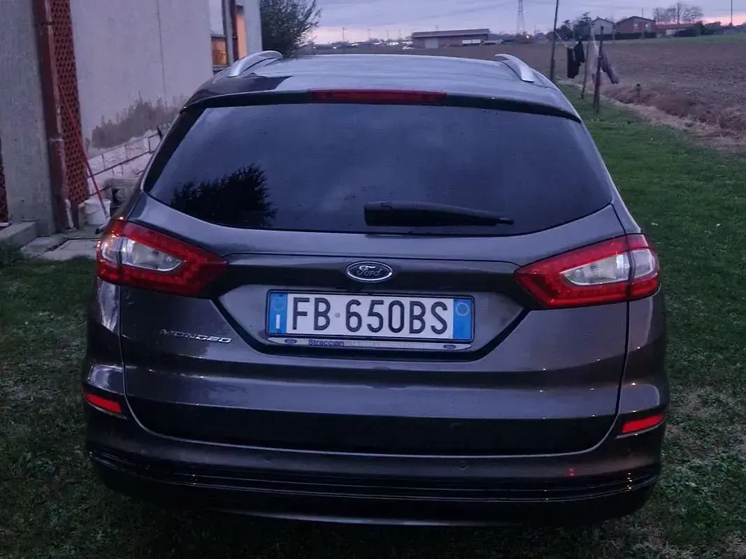 Usata Ford Mondeo Titanium S 150 CV (110 kW) 2015 Grigio Station wagon