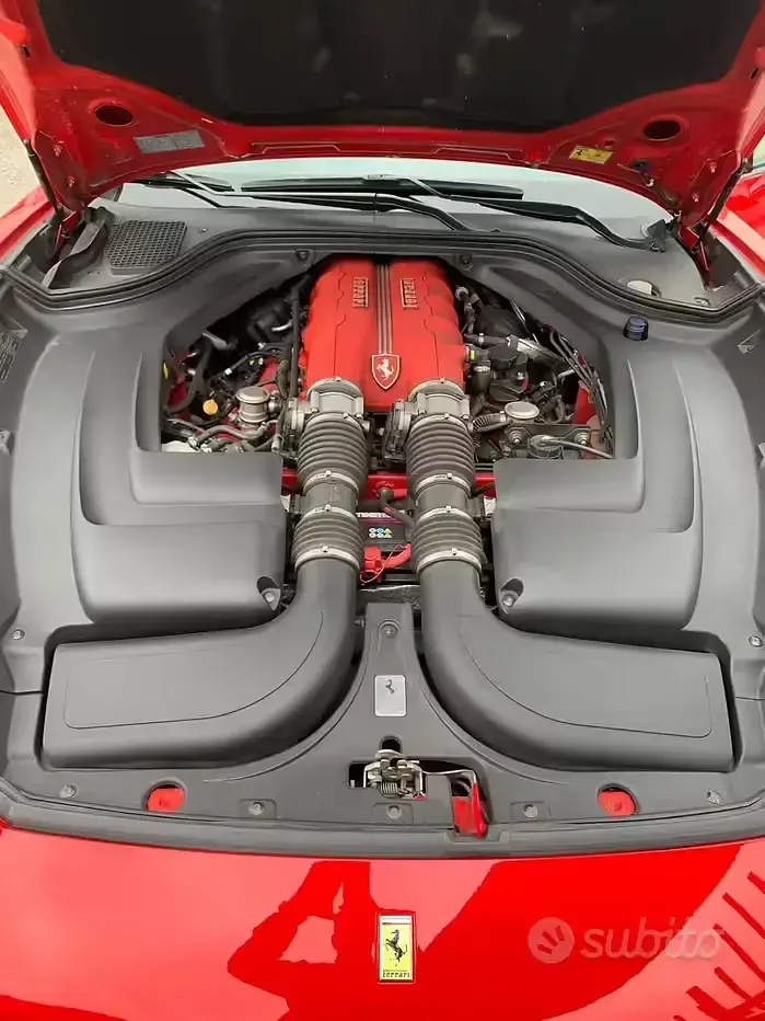 Usata Ferrari California 460 CV (338 kW) 2011 Rosso Cabrio