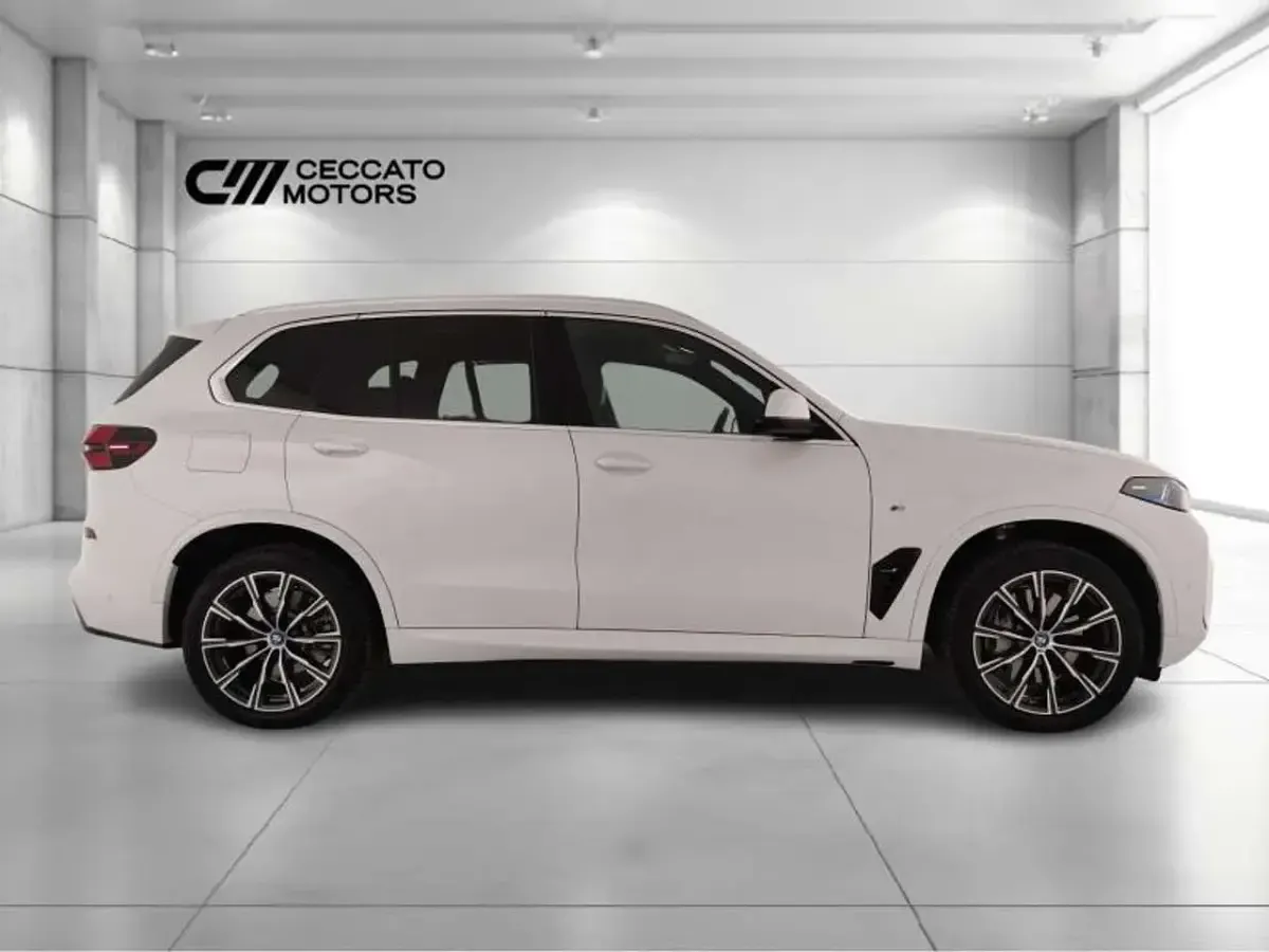 Usata BMW X5 M Sport 489 CV (359 kW) 2023 Bianco SUV