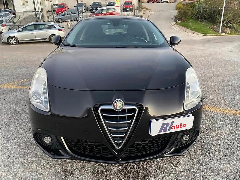 Usata Alfa Romeo Giulietta 105 CV (77 kW) 2013 Utilitaria