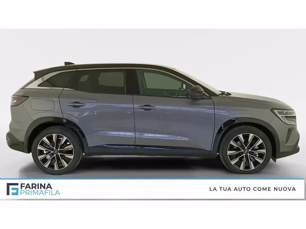 Usata Renault Austral Techno 200 CV (147 kW) 2024 Grigio scuro /tetto nero SUV