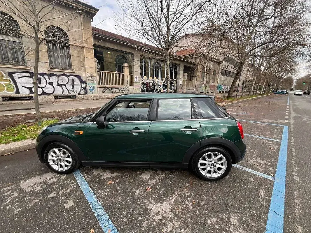 Usata Mini ONE 75 CV (55 kW) 2016 Verde Utilitaria