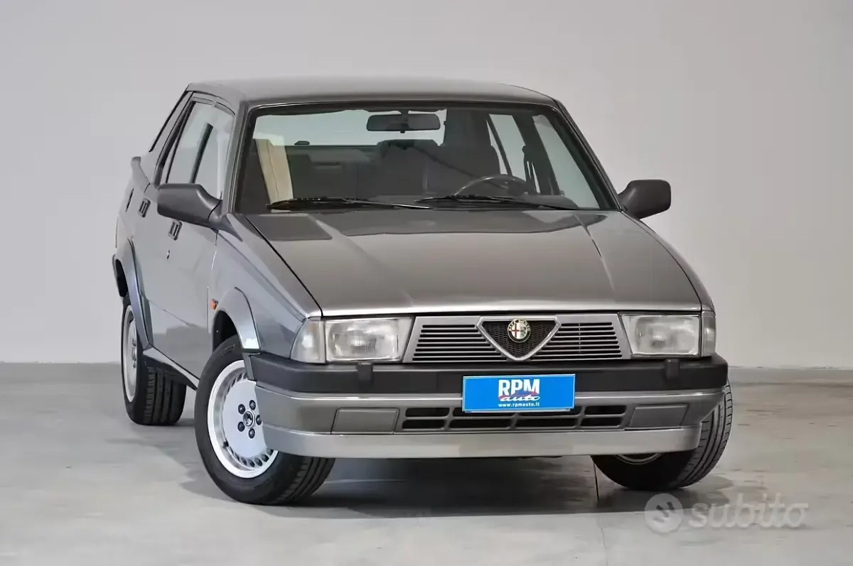 Usata Alfa Romeo 75 148 CV (108 kW) 1987 Berlina