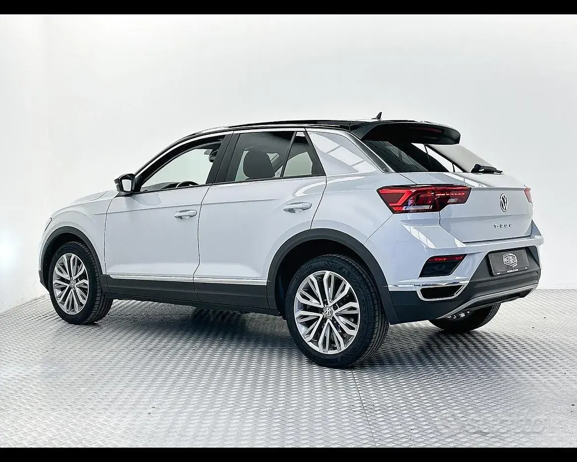 Usata VW T-Roc Advance 150 CV (110 kW) 2019 Grigio SUV