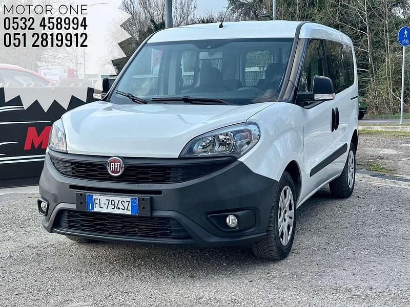 Usata Fiat Doblò 95 CV (69 kW) 2017 Bianco Monovolume