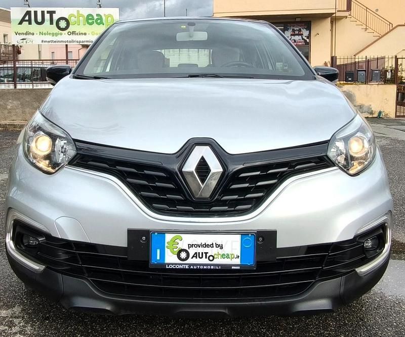 Usata Renault Captur Business 90 CV (66 kW) 2019 Argento SUV