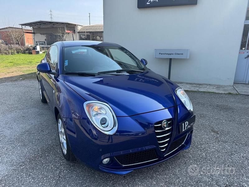 Usata Alfa Romeo MiTo Distinctive 105 CV (77 kW) 2011 Blu Utilitaria