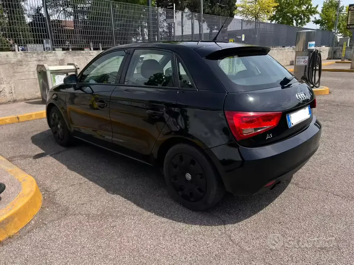 Usata Audi A1 86 CV (63 kW) 2012 Nero Utilitaria