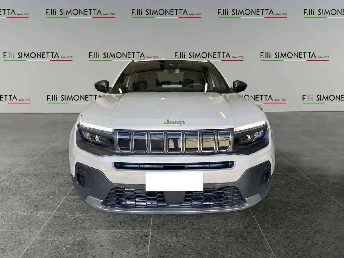 Nuova Jeep Avenger Longitude 101 CV (74 kW) 2026 Beige SUV