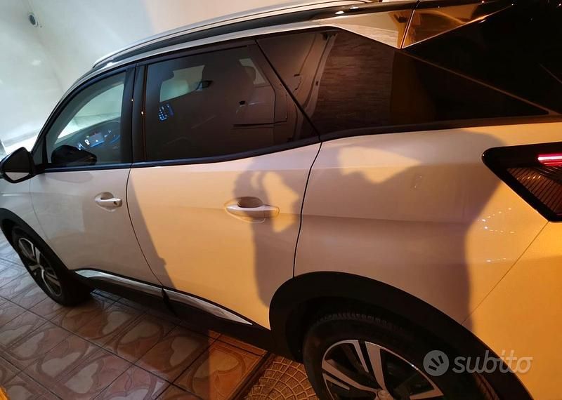 Usata Peugeot 3008 Allure 131 CV (96 kW) 2020 Bianco SUV