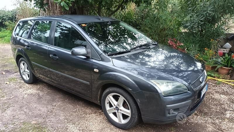 Usata 2006 Ford Focus Station wagon | 2400 € - Immagine 1/2