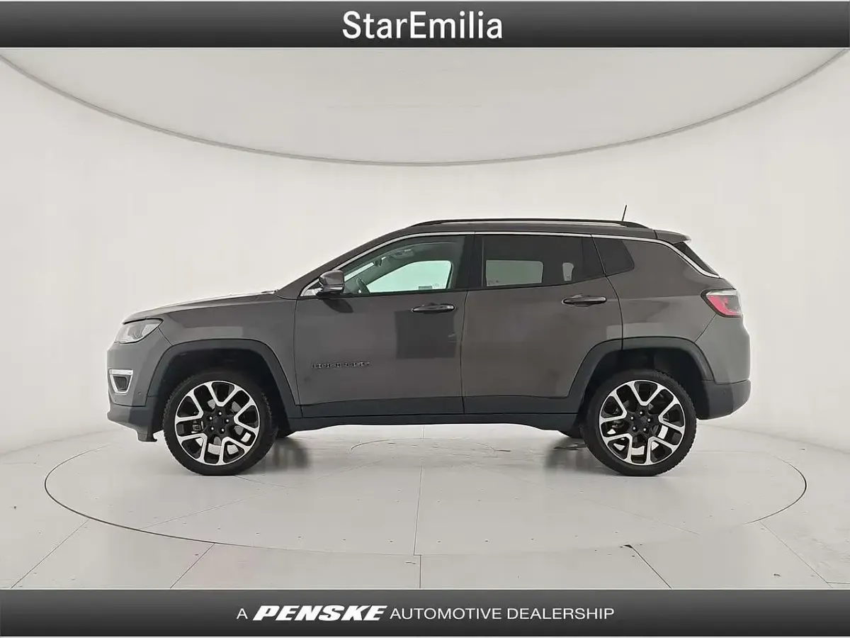 Usata Jeep Compass Limited 170 CV (125 kW) 2018 Grigio SUV