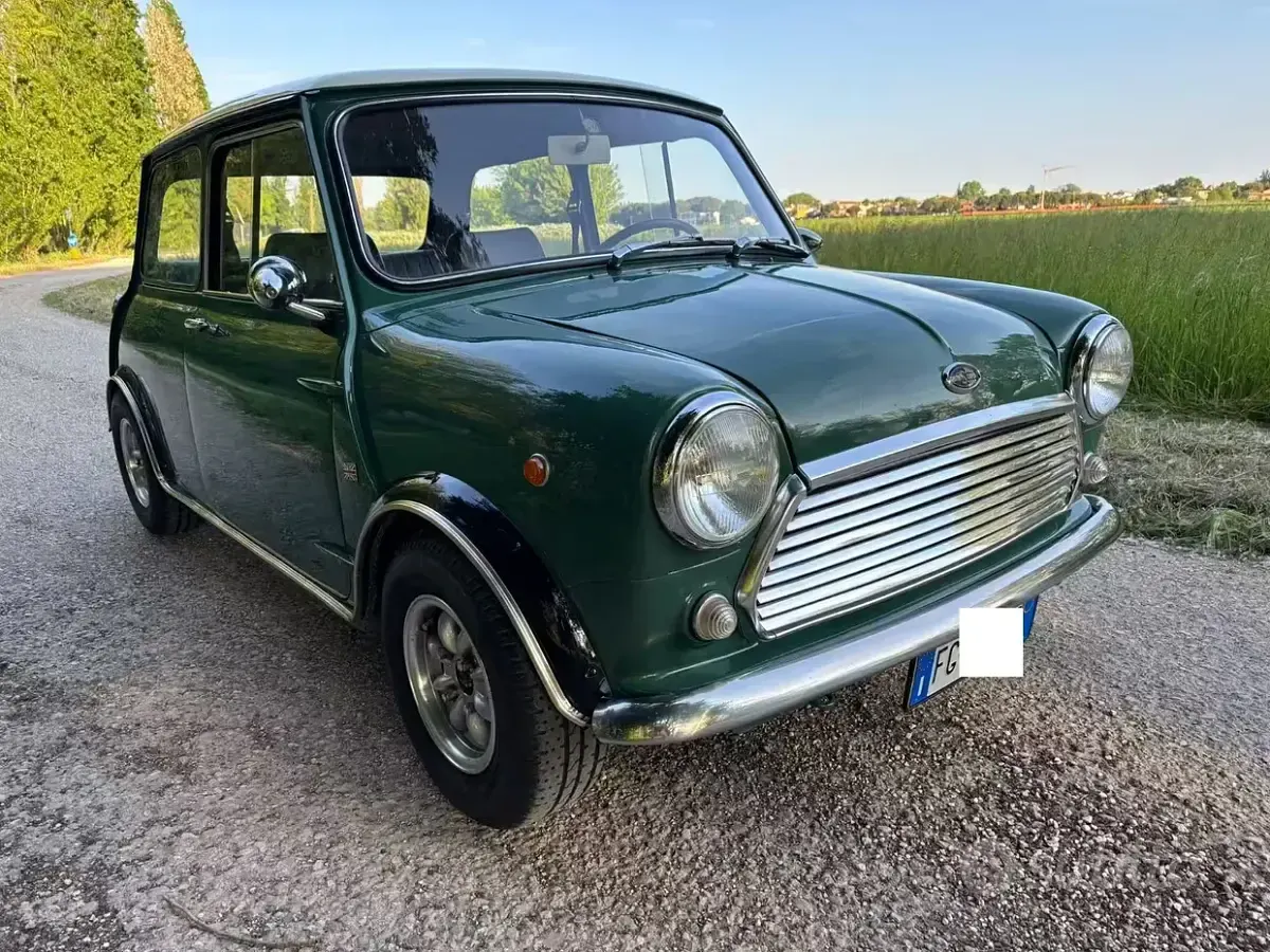 Usata Austin Mini 1960 Verde Utilitaria