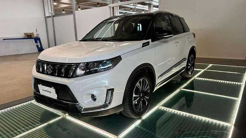 Usata Suzuki Vitara 111 CV (81 kW) 2019 Bianco SUV