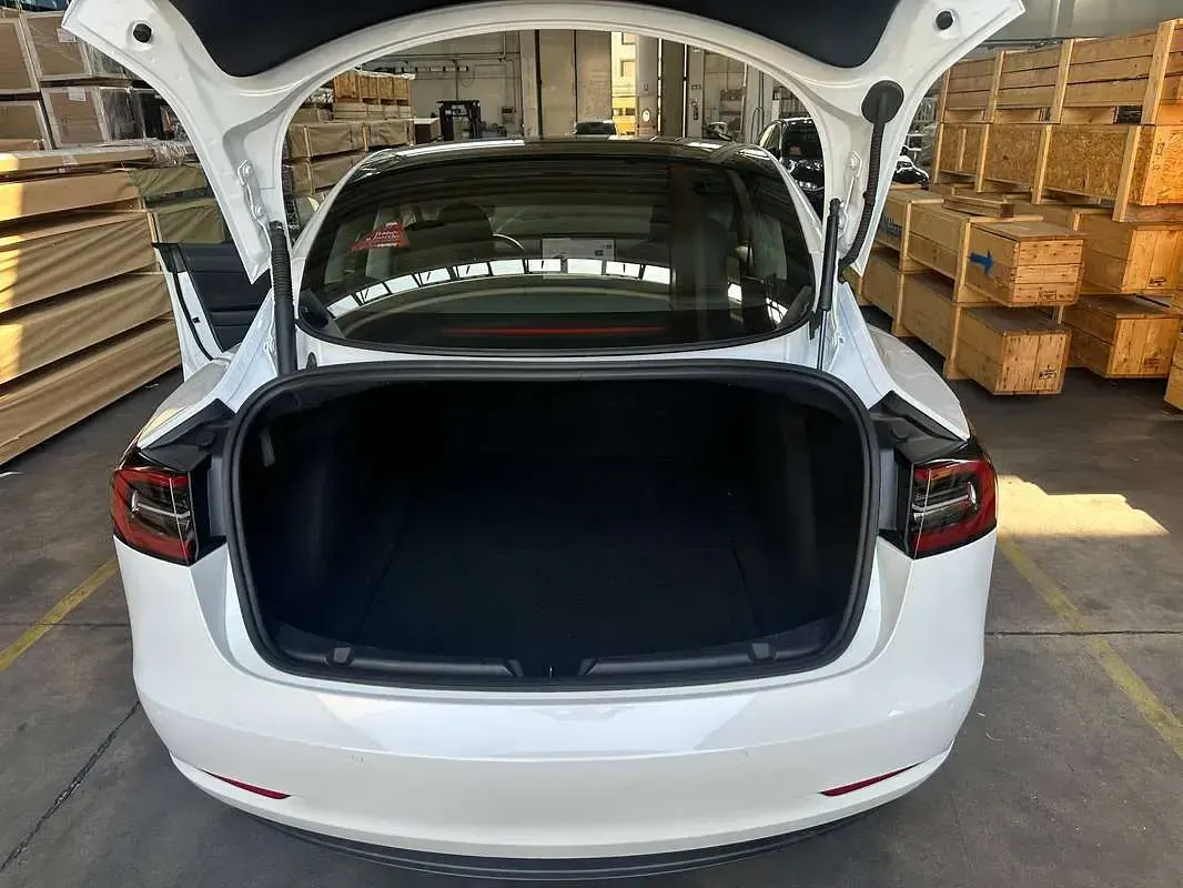 Usata Tesla Model 3 Long Range AWD 152 kW (208 CV) 2021 Bianco Berlina