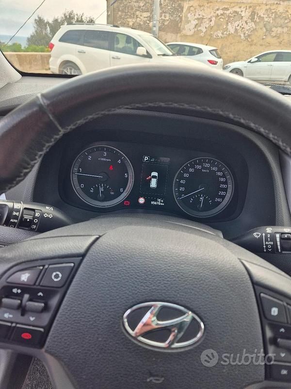 Usata Hyundai Tucson 141 CV (103 kW) 2016 Bianco SUV