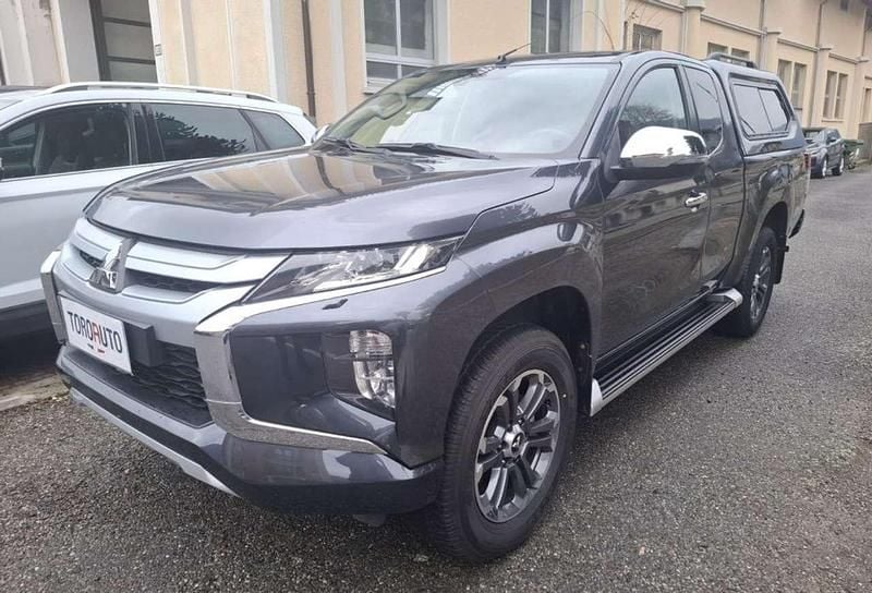 Usata Mitsubishi L200 Intense 150 CV (110 kW) 2021 Grigio scuro Pick-up