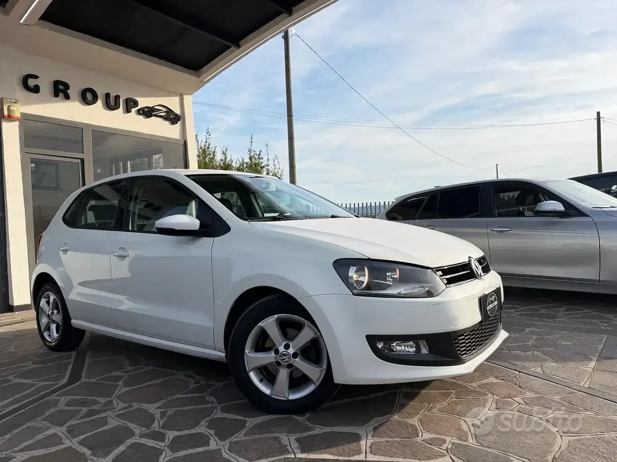 Usata VW Polo Comfortline 75 CV (55 kW) 2012 Bianco Utilitaria