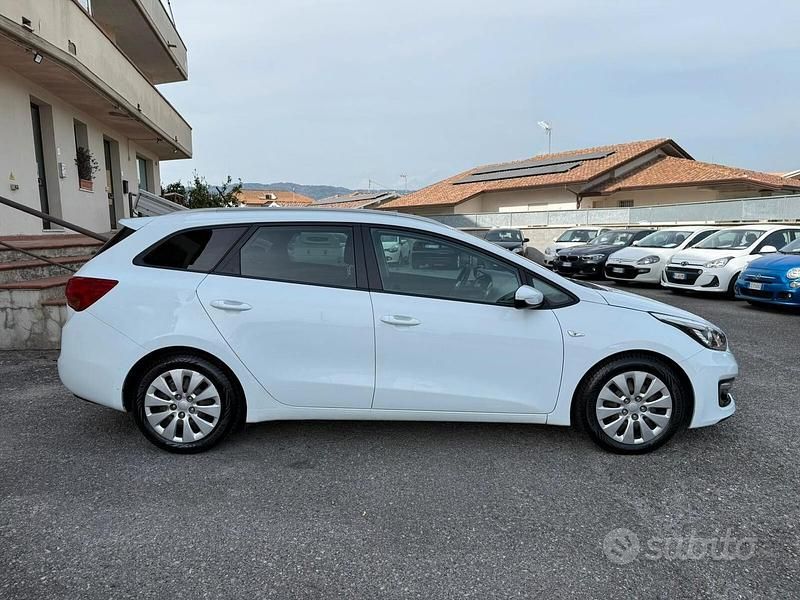 Usata Kia Ceed Sportswagon Active 110 CV (80 kW) 2016 Bianco Station wagon